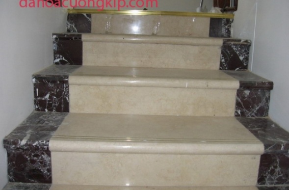 Advantages when executing granite stairs